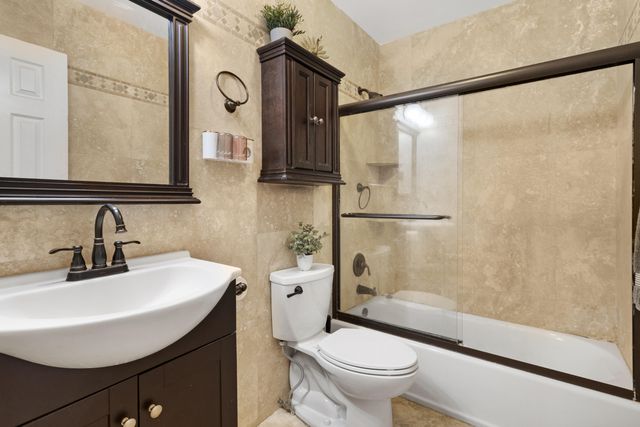 8017 NW 74th Terrace, Tamarac, FL 33321