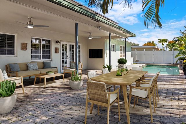 8017 NW 74th Terrace, Tamarac, FL 33321