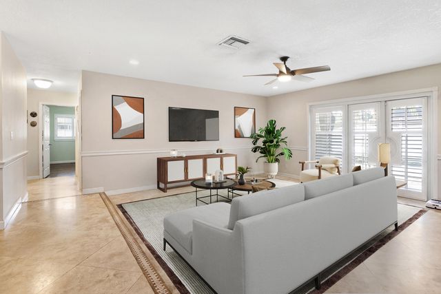 8017 NW 74th Terrace, Tamarac, FL 33321