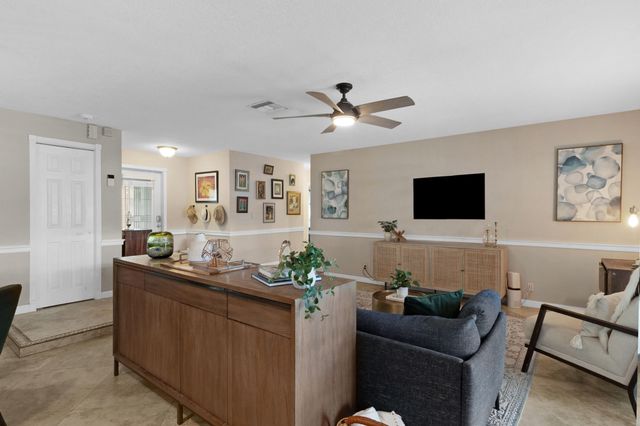 8017 NW 74th Terrace, Tamarac, FL 33321