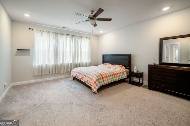 123 Vivian Lane, Peachtree City, GA 30269