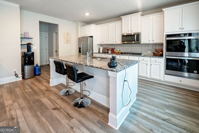 123 Vivian Lane, Peachtree City, GA 30269