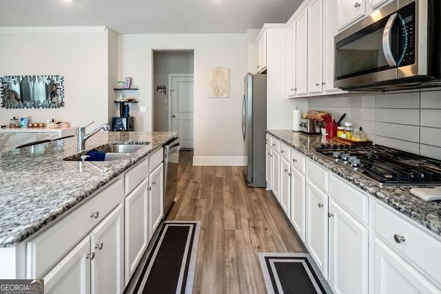 123 Vivian Lane, Peachtree City, GA 30269