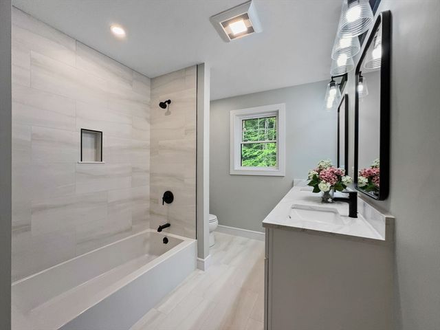 5 North Street, Upton, MA 01568