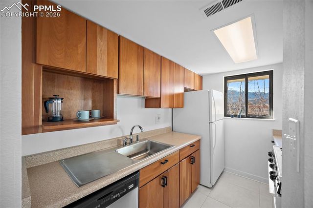 1010 Fontmore Road D, Colorado Springs, CO 80904