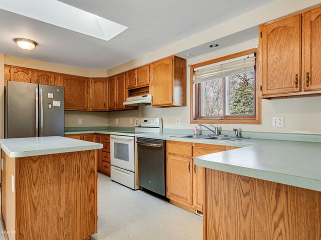 22105 Anthony Road, Marengo, IL 60152