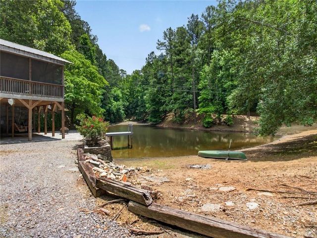 105 Whitestone Road North, Talking Rock, GA 30175