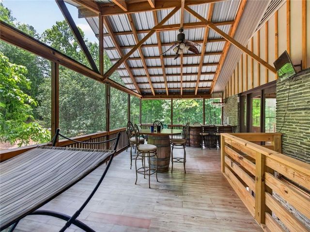 105 Whitestone Road North, Talking Rock, GA 30175