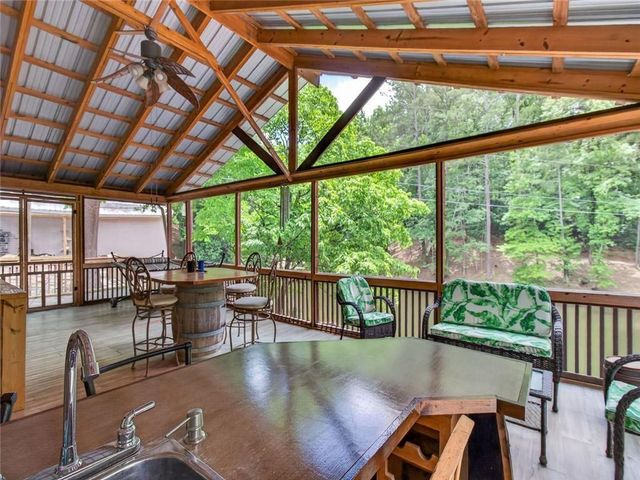 105 Whitestone Road North, Talking Rock, GA 30175