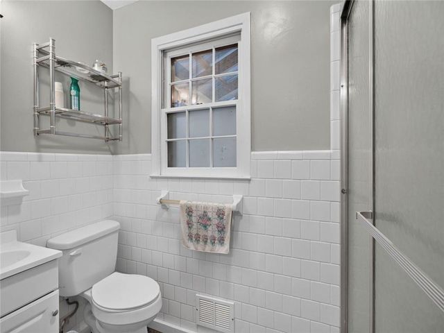 105 Whitestone Road North, Talking Rock, GA 30175