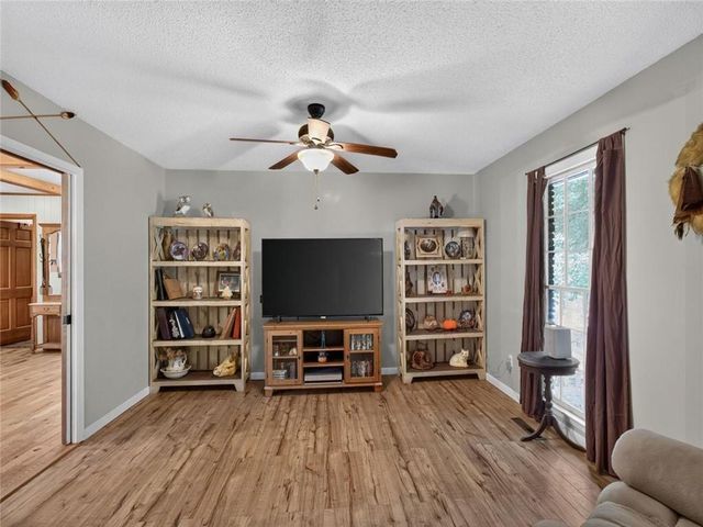 105 Whitestone Road North, Talking Rock, GA 30175