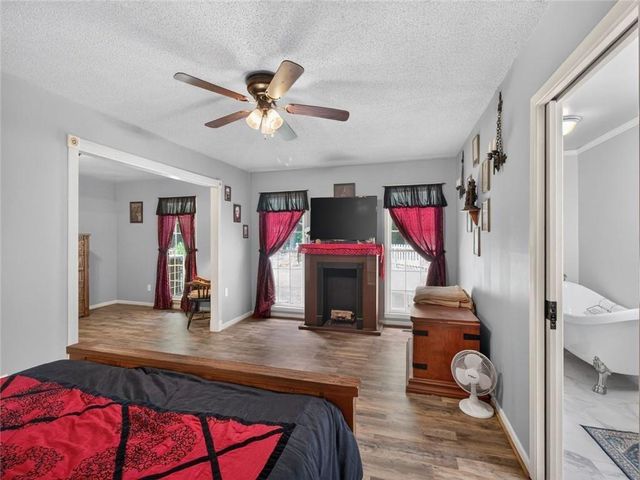 105 Whitestone Road North, Talking Rock, GA 30175