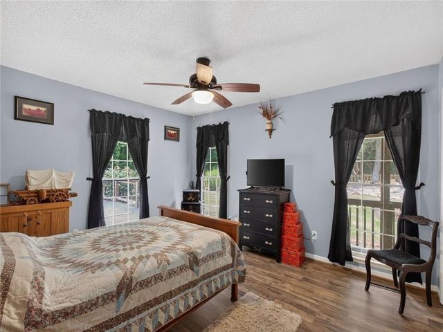 105 Whitestone Road North, Talking Rock, GA 30175