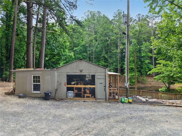 105 Whitestone Road North, Talking Rock, GA 30175
