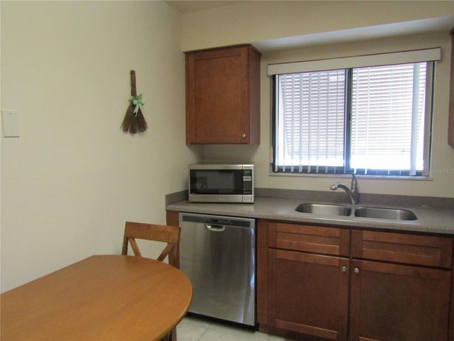 5235 WILLOW LINKS 41, Sarasota, FL 34235