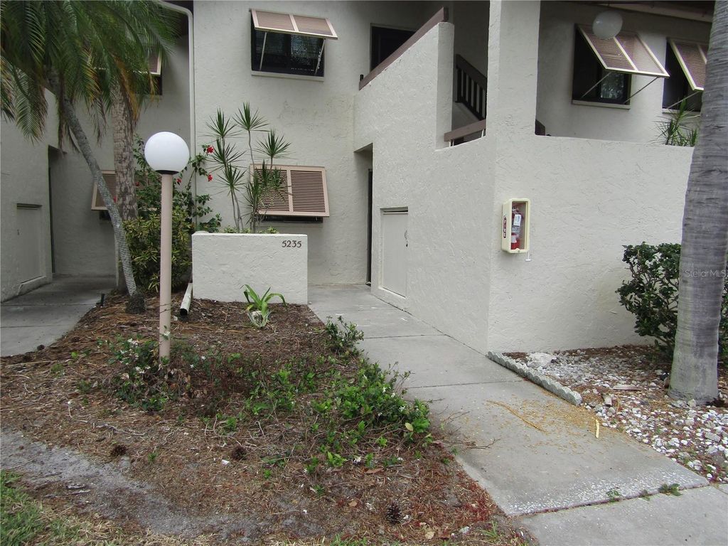 5235 WILLOW LINKS 41, Sarasota, FL 34235