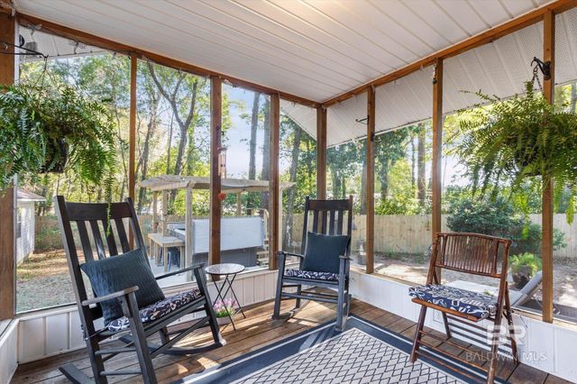 513 3rd Street, Fairhope, AL 36532