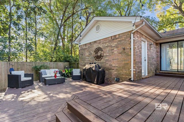 513 3rd Street, Fairhope, AL 36532