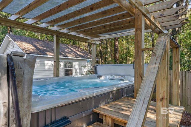 513 3rd Street, Fairhope, AL 36532