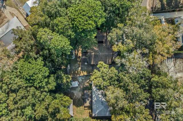 513 3rd Street, Fairhope, AL 36532