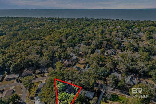 513 3rd Street, Fairhope, AL 36532