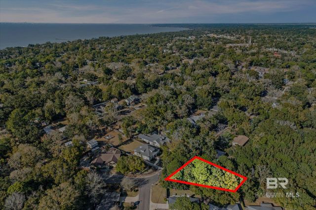 513 3rd Street, Fairhope, AL 36532