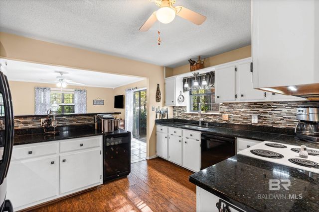 513 3rd Street, Fairhope, AL 36532