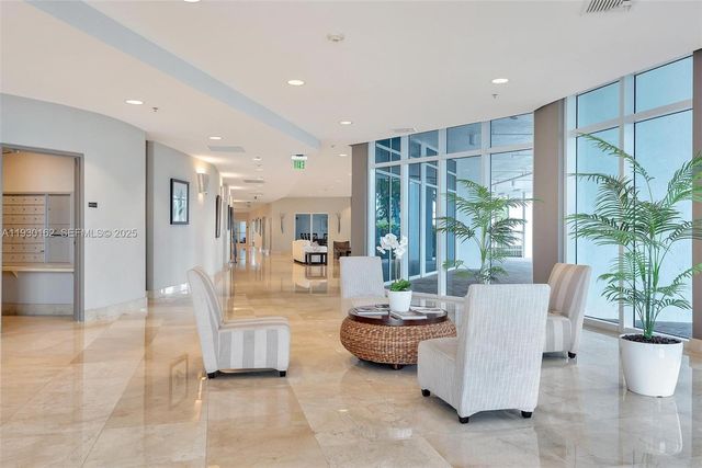 6515 Collins Ave 1110, Miami Beach, FL 33141