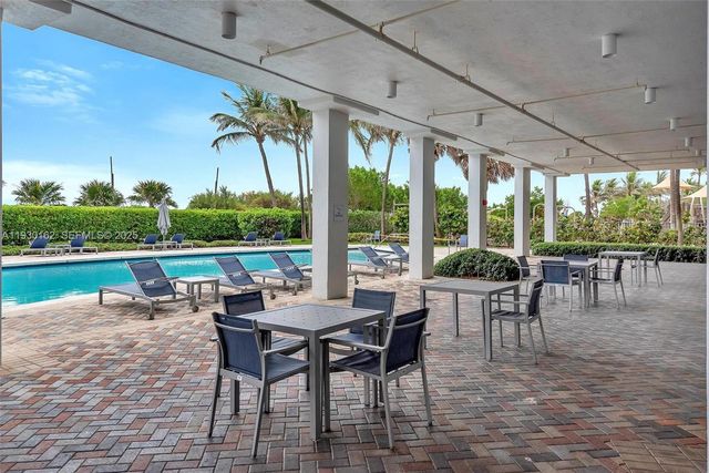 6515 Collins Ave 1110, Miami Beach, FL 33141
