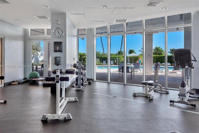 6515 Collins Ave 1110, Miami Beach, FL 33141