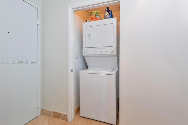 6515 Collins Ave 1110, Miami Beach, FL 33141