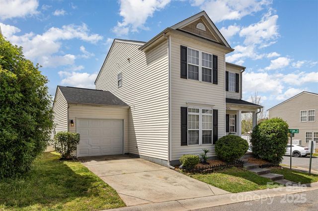 8424 Spirea Court, Charlotte, NC 28215