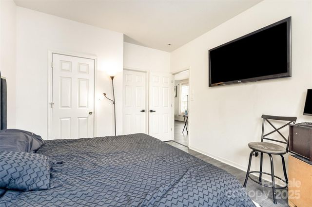 8424 Spirea Court, Charlotte, NC 28215