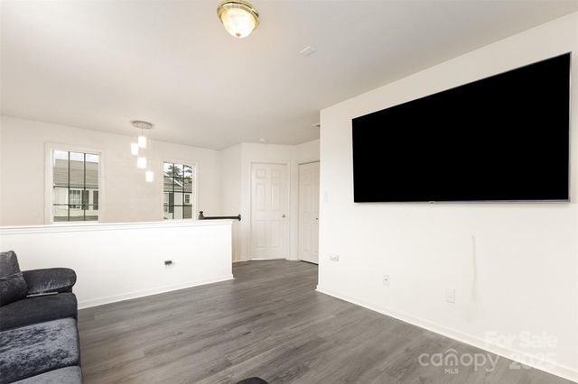 8424 Spirea Court, Charlotte, NC 28215