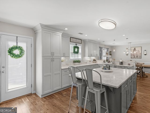 142 River Park Circle, Mcdonough, GA 30252