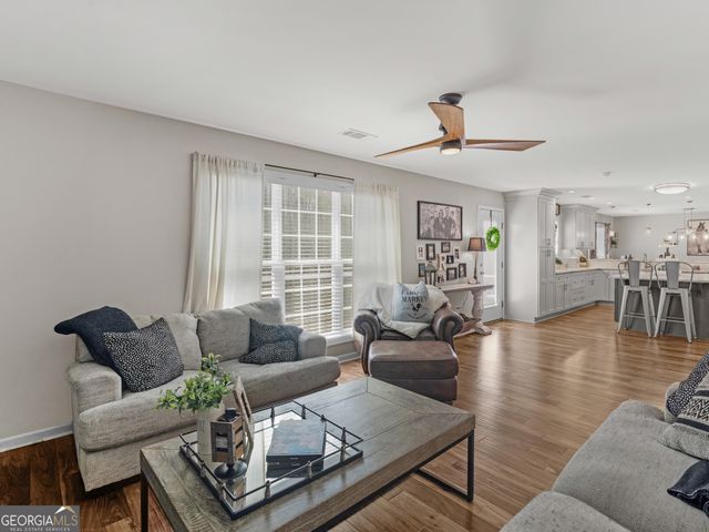 142 River Park Circle, Mcdonough, GA 30252