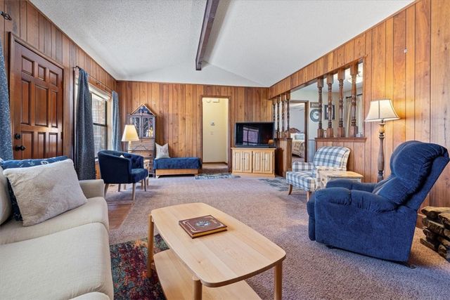 31 N Cerney Lane, Bella Vista, AR 72714