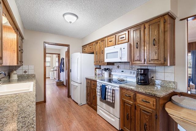 31 N Cerney Lane, Bella Vista, AR 72714