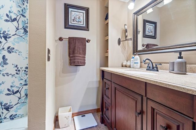 31 N Cerney Lane, Bella Vista, AR 72714