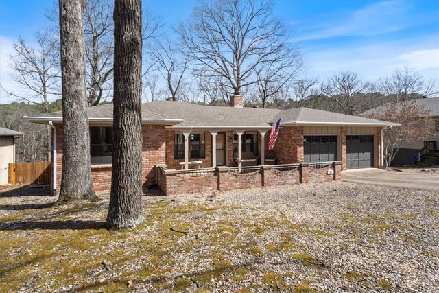 31 N Cerney Lane, Bella Vista, AR 72714