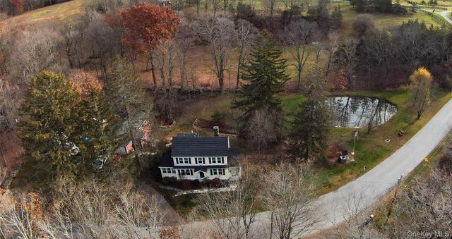 145 Drake Road, Pleasant Valley, NY 12569