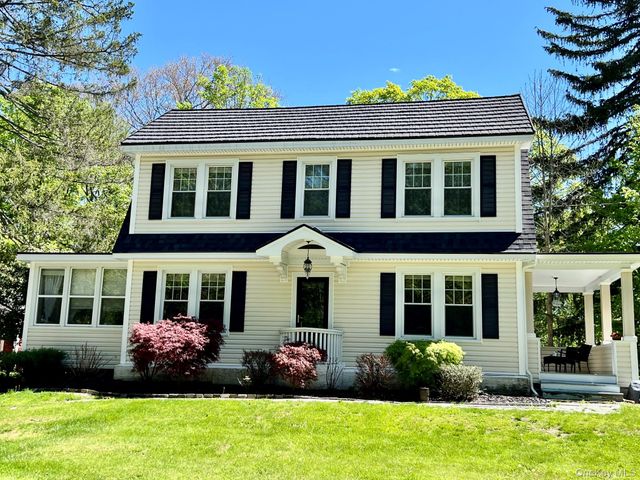 145 Drake Road, Pleasant Valley, NY 12569
