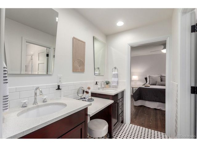 5441 S Clinton Ct, Greenwood Village, CO 80111