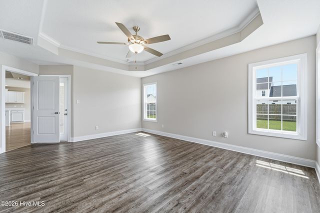 289 Crossroads Store Drive, Jacksonville, NC 28546