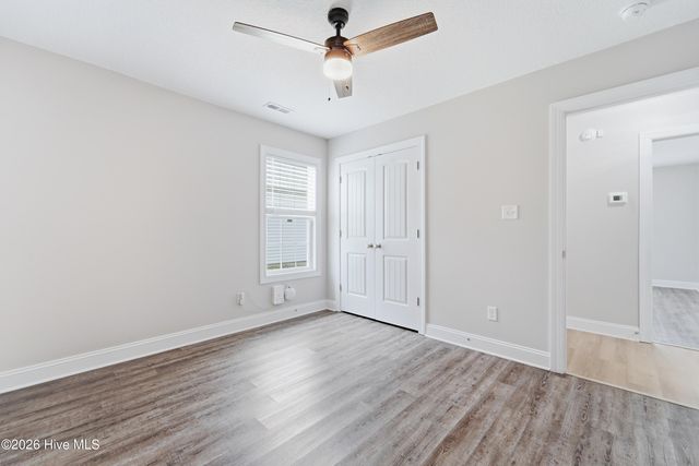 289 Crossroads Store Drive, Jacksonville, NC 28546
