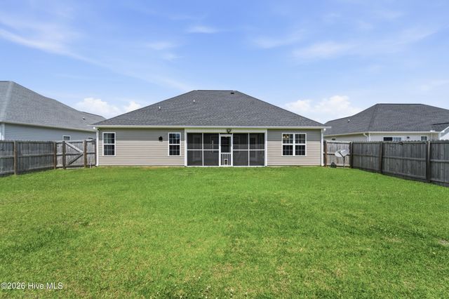 289 Crossroads Store Drive, Jacksonville, NC 28546