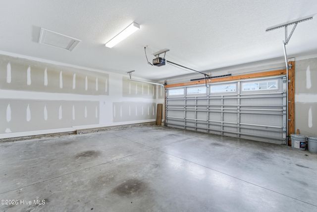 289 Crossroads Store Drive, Jacksonville, NC 28546