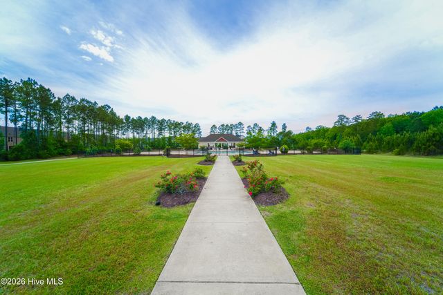 289 Crossroads Store Drive, Jacksonville, NC 28546