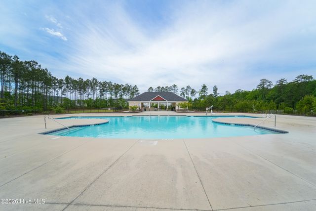 289 Crossroads Store Drive, Jacksonville, NC 28546