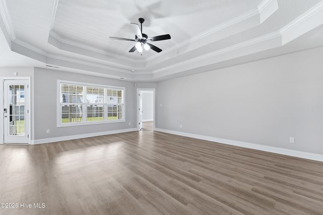 289 Crossroads Store Drive, Jacksonville, NC 28546
